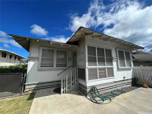 779 Mahiai Pl, Honolulu, HI, 96826-5631 | Card Image