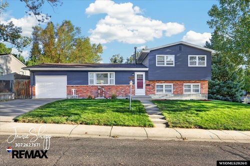 2000 Kingsboro Rd, Casper, WY, 82604-4887 | Card Image