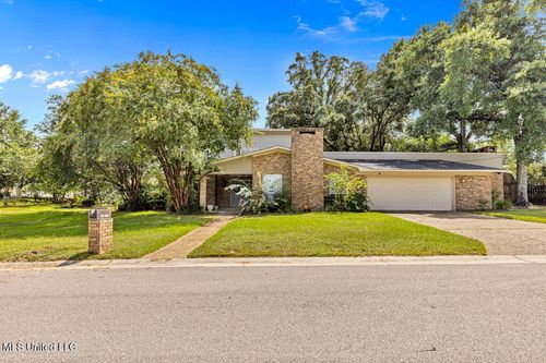 441 Linda Dr, Biloxi, MS, 39531-2306 | Card Image