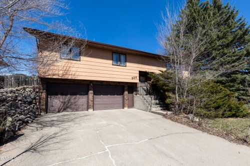 306 W Turnpike Ave, Bismarck, ND, 58501-1518 | Card Image