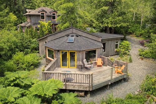 1076 Pacific Rim Highway, Tofino, BC, V0R2Z0 | Card Image