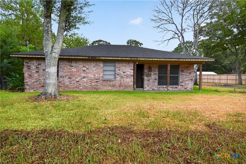 1006 S Second St, Ganado, TX, 77962 | Card Image