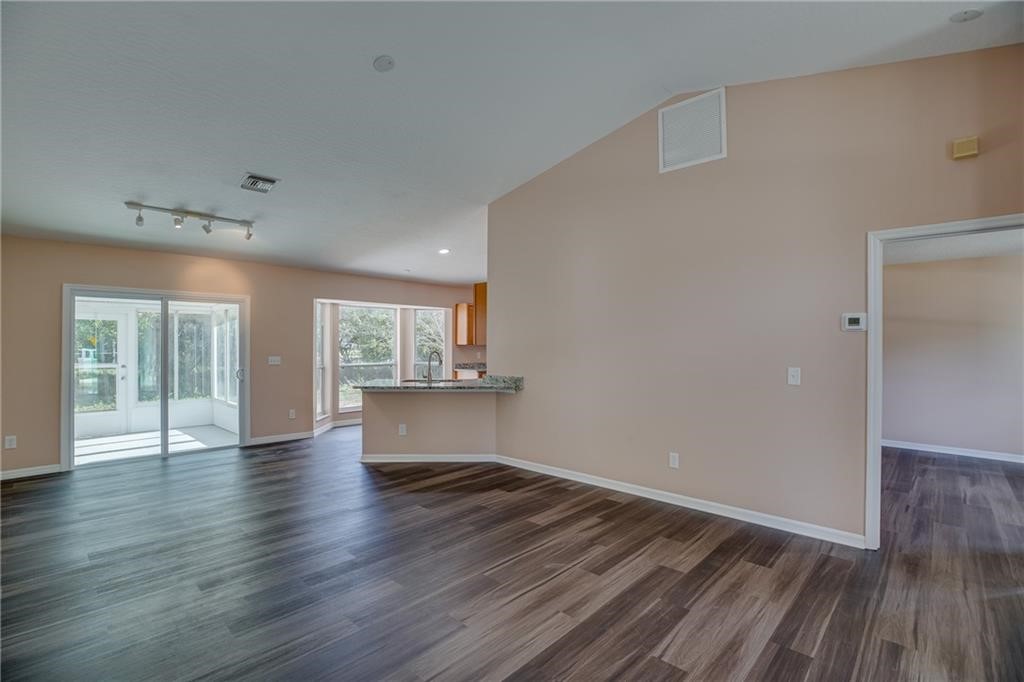 Residential Lease in Vero Beach 3