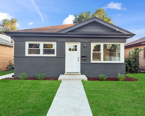 3900 Saint Paul Ave, Bellwood, IL, 60104-1813 | Card Image