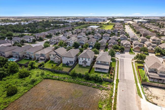 Aerial perspective of suburban area | Image 38