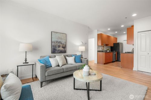 ste-201-4031 Aurora Ave N, Seattle, WA, 98103-7878 | Card Image