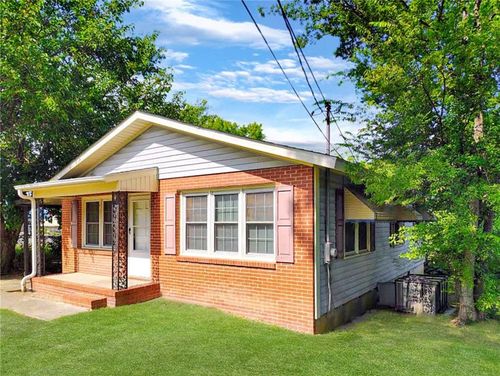 2181 Mason St, Macon, GA, 31204-6233 | Card Image