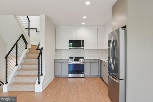 6-2134 Wisconsin Ave Nw, WASHINGTON, DC, 20007-2231 | Card Image