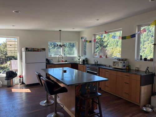 77320 Usal Rd, Whitethorn, CA, 95589-8508 | Card Image