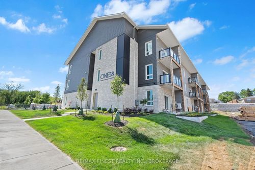 104-158 Heritage Park Dr, Napanee, ON, K7R0G8 | Card Image