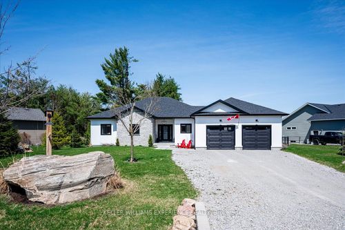 7 Brechin Cres, Oro Medonte, ON, L0K1N0 | Card Image