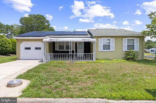 18 Keene St, WHITING, NJ, 08759-2338 | Card Image