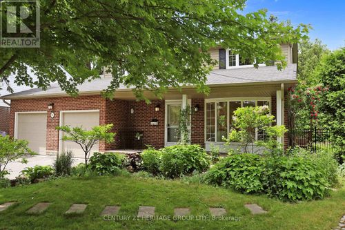 10 Cherry Blossom Lane, Markham (Royal Orchard), ON, L3T3B9 | Card Image