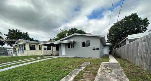1255 Ne 110th Ter, Miami, FL, 33161-7624 | Card Image