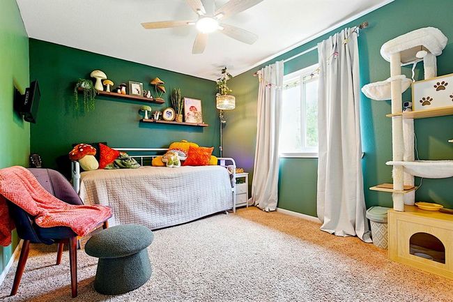 second bedroom, second floor | Image 15