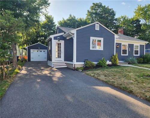 30 Barney St, Rumford, RI, 02916-1202 | Card Image