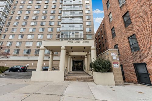 15j-118-17 Union Tpke, Forest Hills, NY, 11375-6105 | Card Image