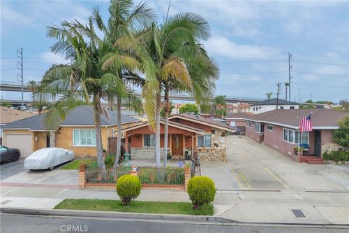 4853 W 116th St, Hawthorne, CA, 90250-2006 | Card Image