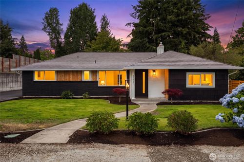 3775 Olympic Blvd W, University Place, WA, 98466-1411 | Card Image