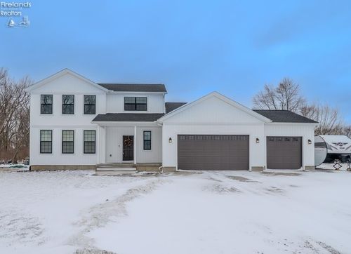 1990 E Lockwood Rd, Port Clinton, OH, 43452-9657 | Card Image