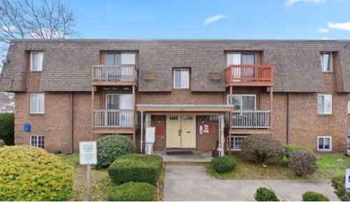 207-10 Josephine St, North Providence, RI, 02904-5513 | Card Image