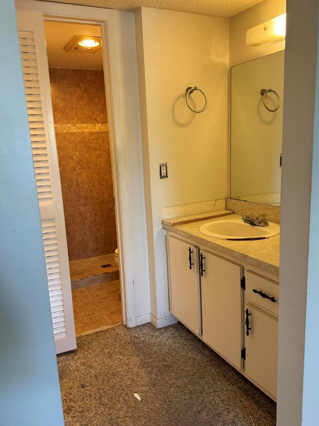 APT-101 - 5155 E Sabal Palm Blvd, Condo with 2 bedrooms, 2 bathrooms and null parking in Tamarac FL | Image 8