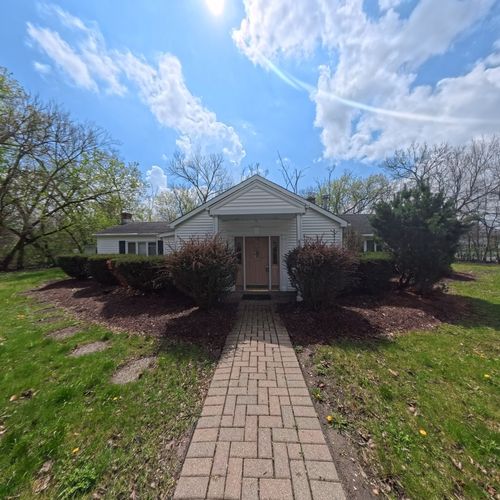 805 E Palatine Rd, Palatine, IL, 60074-5549 | Card Image