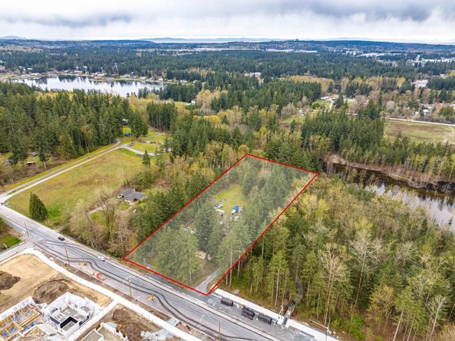 3381 208 St, House other with 3 bedrooms, 2 bathrooms and 9 parking in Langley BC | Image 8
