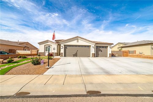 5371 N Canyon Trails Dr, Kingman, AZ, 86409-9427 | Card Image