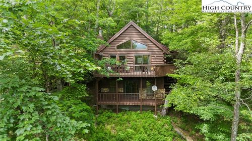 289 Grandview Dr, Seven Devils, NC, 28604-8995 | Card Image