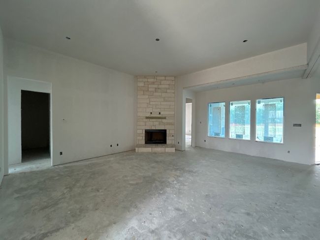 403 Indian Creek Road, House other with 4 bedrooms, 3 bathrooms and null parking in Van Alstyne TX | Image 6