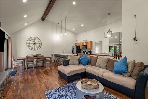 8-811 Southwood Blvd, Incline Village, NV, 89451-7505 | Card Image