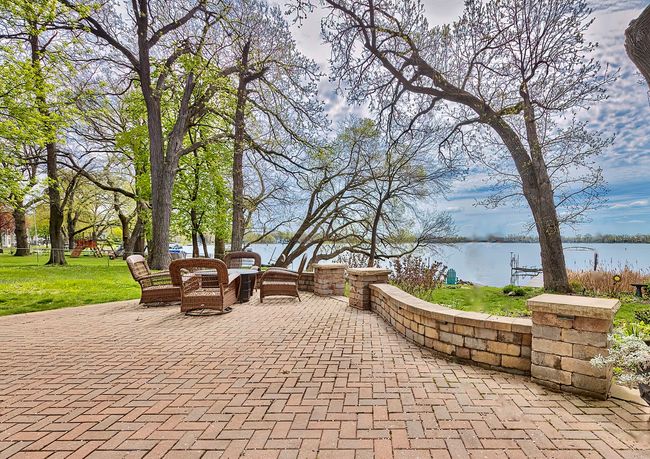 75 N Lake Ave, House other with 4 bedrooms, 4 bathrooms and 7 parking in Third Lake IL | Image 22