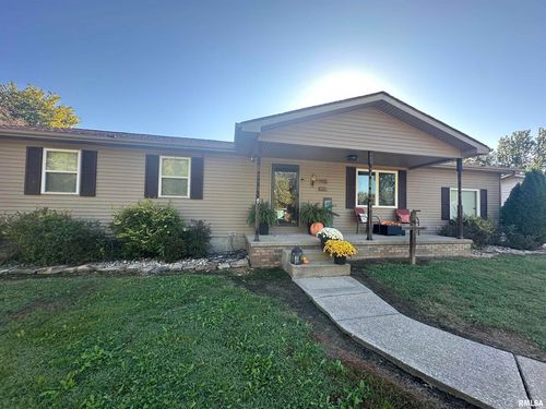 109 Delanor Dr, Carrier Mills, IL, 62917-1113 | Card Image