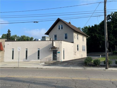567 E Cuyahoga Falls Ave, Akron, OH, 44310-1550 | Card Image