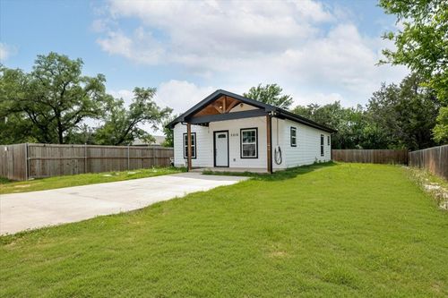 3516 Tomahawk Dr, Granbury, TX, 76048-5995 | Card Image