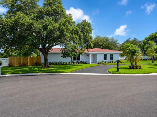 2660 Nw 83rd Ter, Coral Springs, FL, 33065-5330 | Card Image