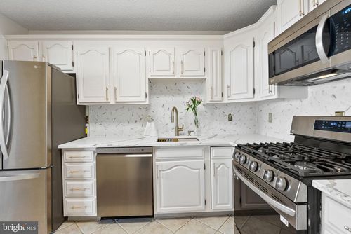 apt-1527s-5225 Pooks Hill Rd, BETHESDA, MD, 20814-6729 | Card Image