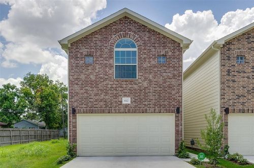 612 E 38th St, Houston, TX, 77022-5063 | Card Image