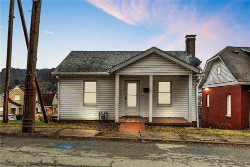 312 Lafferty St, Jeannette, PA, 15644-1832 | Card Image