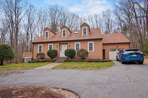 164 Oxford Rd, Charlton, MA, 01507-1422 | Card Image