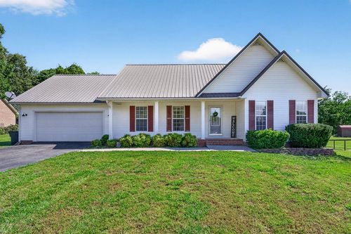 7015 Brittney Cir, Baxter, TN, 38544-4972 | Card Image