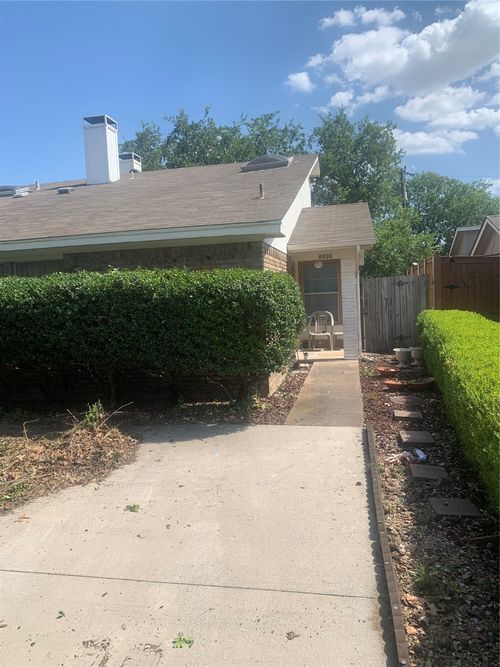 8939 Thompson Cir, Frisco, TX, 75033-2589 | Card Image