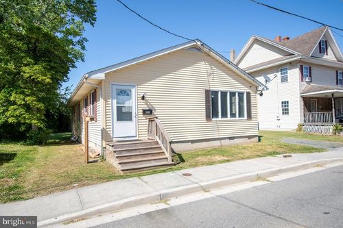 203 Delaware Ave, DELMAR, DE, 19940-1214 | Card Image