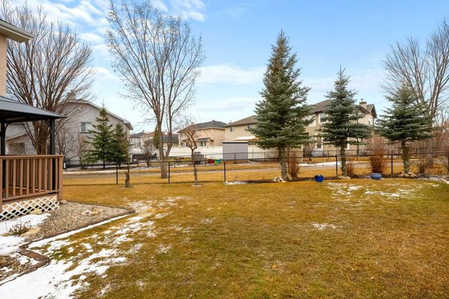226 Everwillow Close Sw, House other with 5 bedrooms, 4 bathrooms and 4 parking in Calgary AB | Image 43
