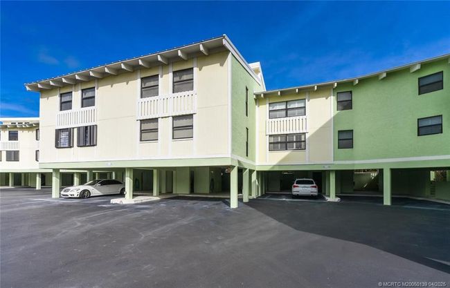 1-11A - 2355 Ne Ocean Blvd, Condo with 1 bedrooms, 2 bathrooms and 1 parking in Stuart FL | Image 28