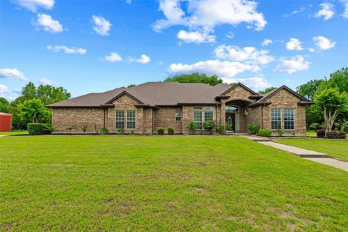 231 Ash Dr, Waxahachie, TX, 75165-7628 | Card Image