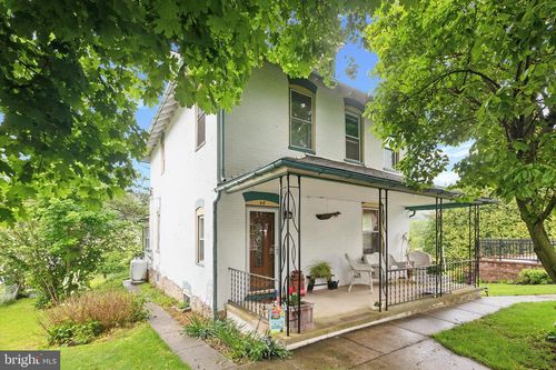 48 Kirby St, COATESVILLE, PA, 19320-2831 | Card Image
