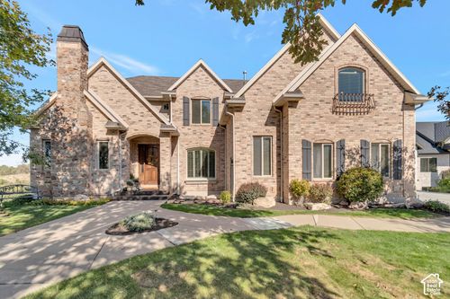 611 E 900 N, Kaysville, UT, 84037-1589 | Card Image