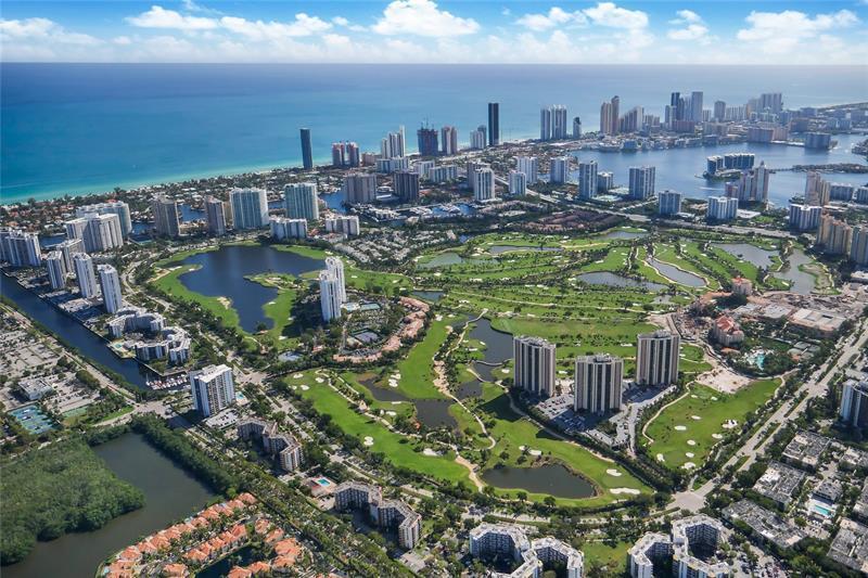 Residential in Aventura 3